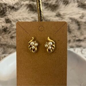 Vintage Clustered Pearls and Rhinestone Gold Toned Post Back Earrings